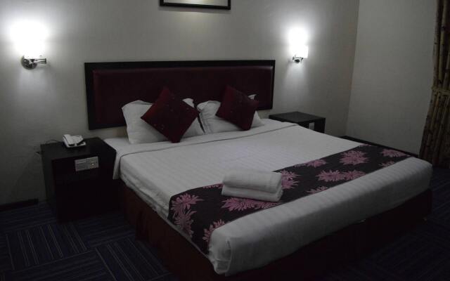 Goldsands Hotel