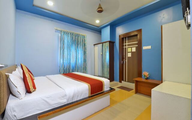 OYO 2061 Hotel New Holiday Inn