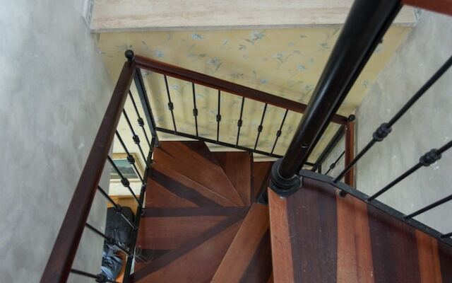 Il Gioiello Di Napoli