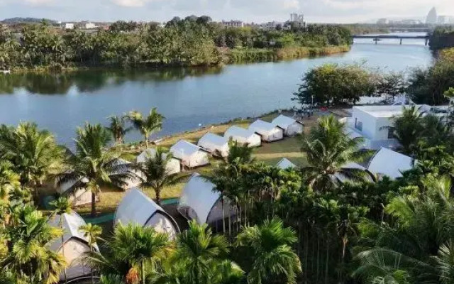 Sanya Haitang Bay Wilderness Pastoral Homestay Hi King Camp