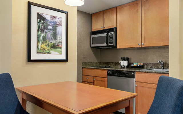 Homewood Suites by Hilton Allentown-Bethlehem Airport