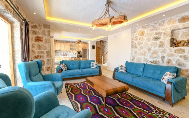 Villa Jet by Akdenizvillam