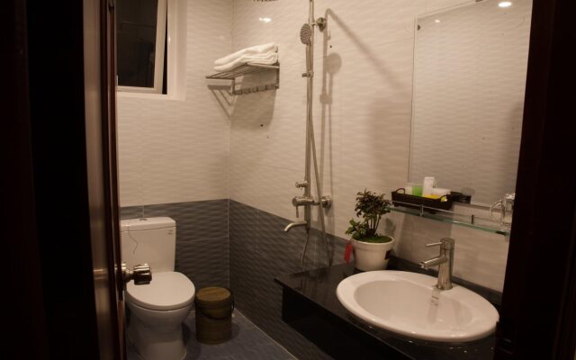 Luu Ly Hotel