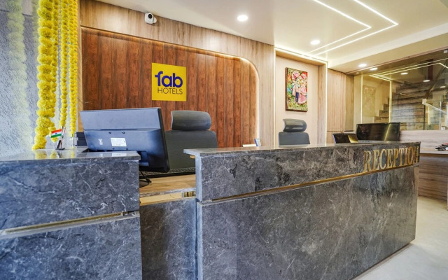 Fabhotel Shrinath Casa Inn