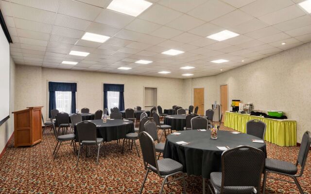 Germaine Inn South Portland