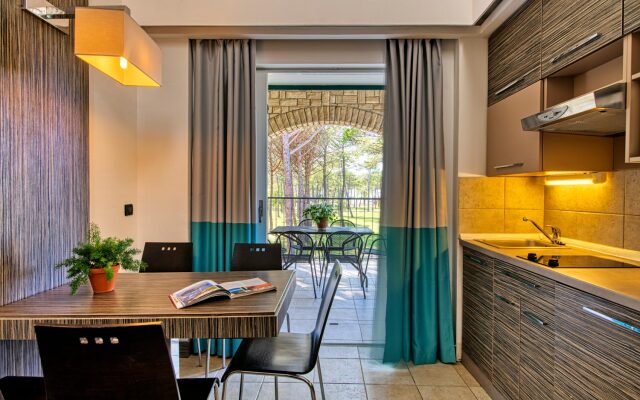 Zaton Holiday Resort Apartments