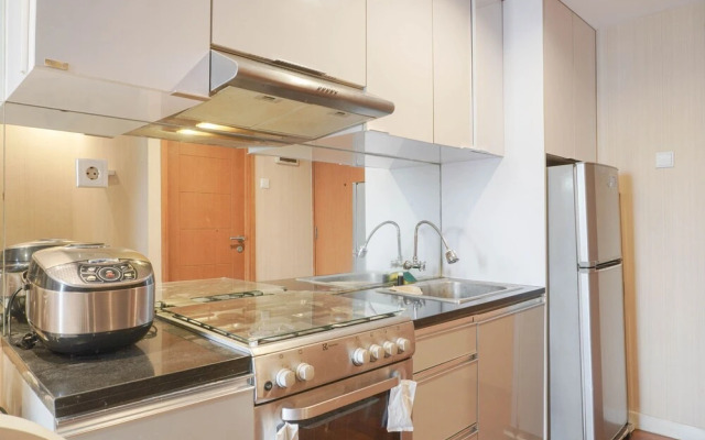 Combine 2Br At Cinere Bellevue Suites Apartment