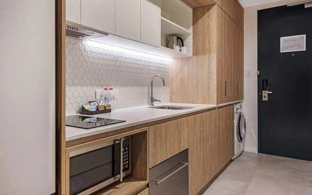 Ingot Hotel