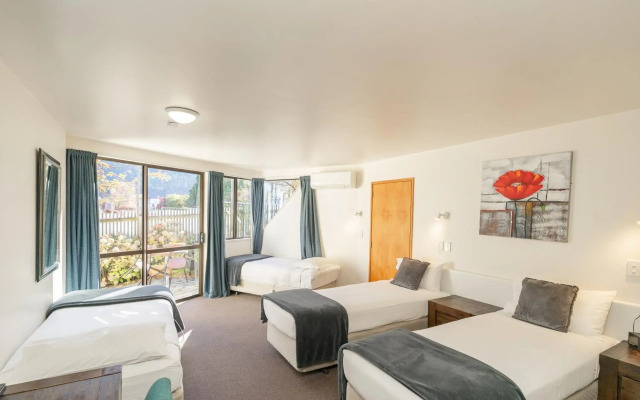 Melbourne Lodge