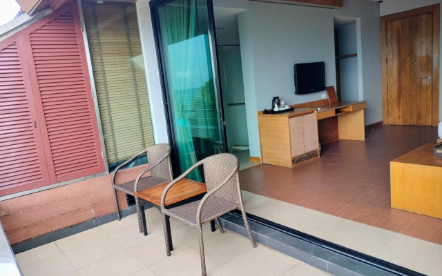 Chang Buri Resort & Spa (SHA Plus+)
