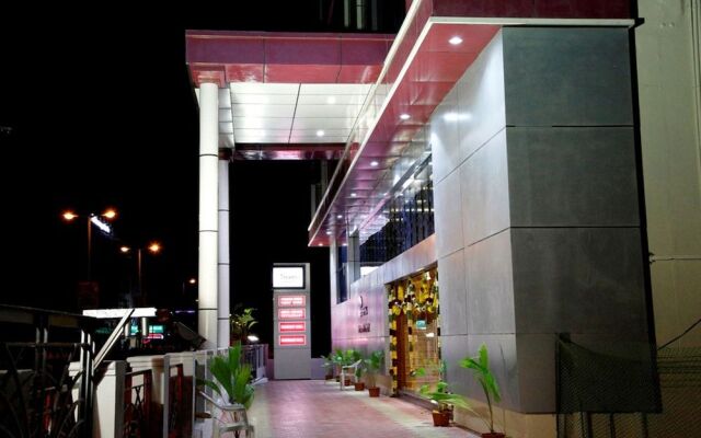 Poppys S.E.T Residency Kumbakonam.