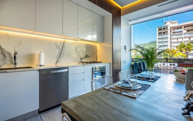 Pier 57-511 - Ultra Chic Pier57 Romantic Zone Best Rooftop