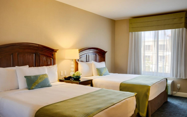 Ayres Hotel & Spa Mission Viejo – Lake Forest