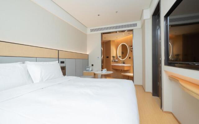 Ji Hotel Shanghai Tangzhen Metro Station
