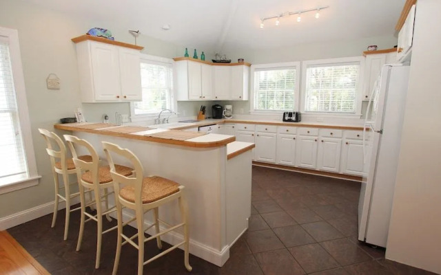 A-Sea-Breeze - 5 Br Home