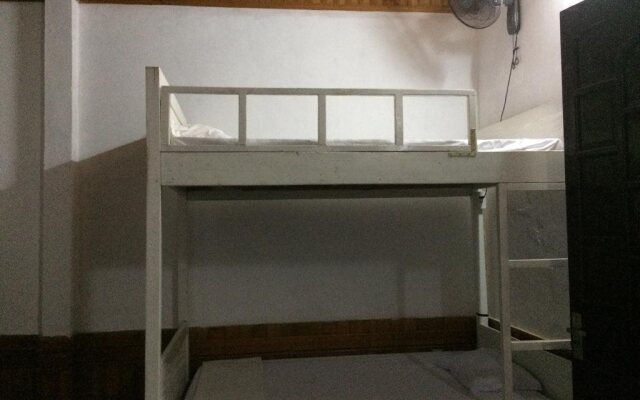 Dozy Hostel
