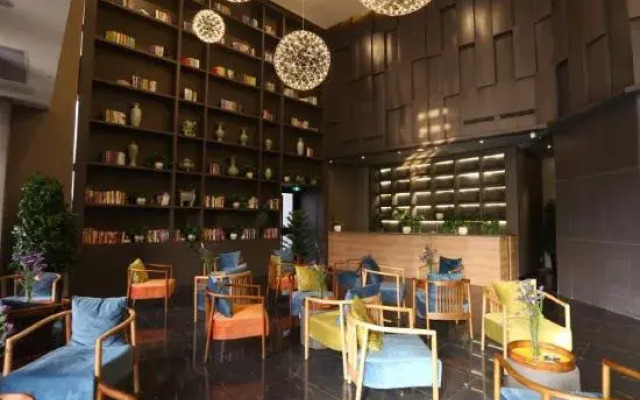 Zhengzhou Yibo Yunshi Hotel (Yunjie Subway Station)