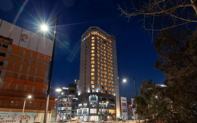Urbanest Hotel