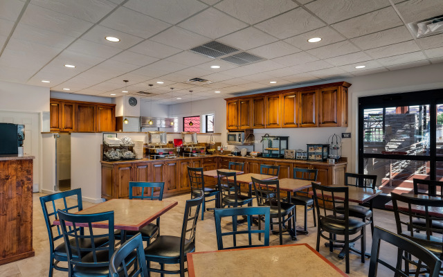 Best Western Plus Canyonlands Inn