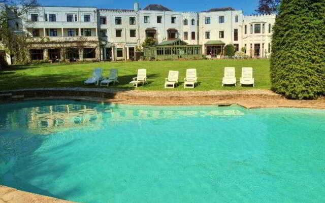 Lyndhurst Park Hotel