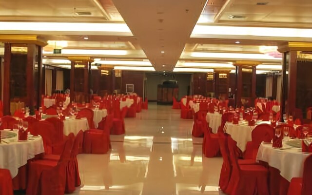 Longhu Hotel