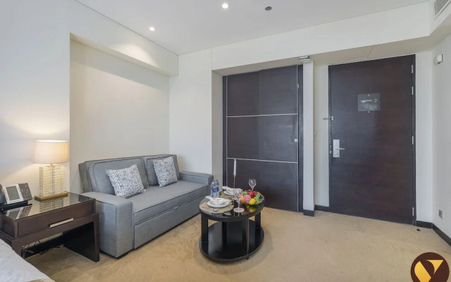 Vogue JW Marriot 23rd floor Marina View