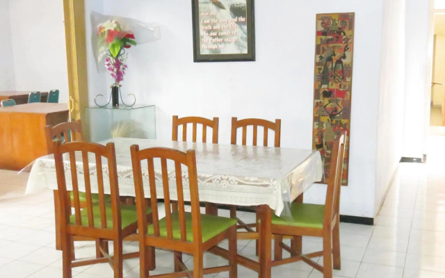 Wisma Tamu UKSW