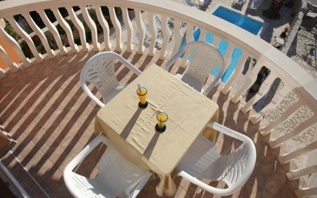 Sea View Apartments Nina - AE1021