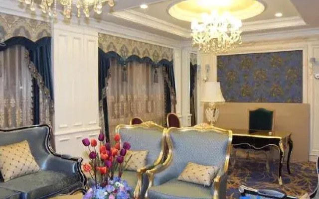 Runzeng Hotel