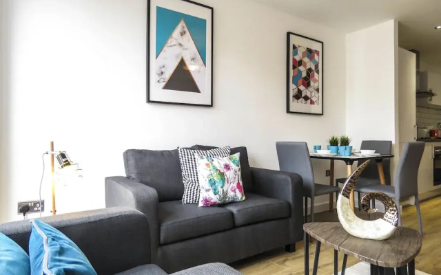 Tudors eSuites Birmingham Canalside Apartments