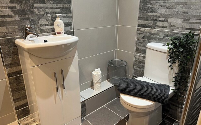 City Centre 1 Bed Sleeps 4 H5