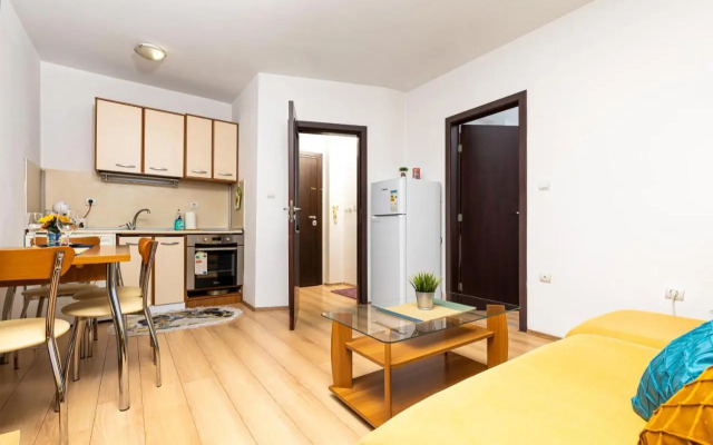 Lovely 1BD Apartment close to the Summer Theatre
