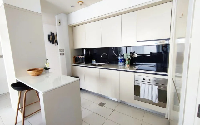 SuperHost- Bright&Stylish 1BR-Index Tower-Burj View