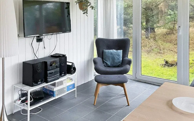 6 Person Holiday Home in Oksbol