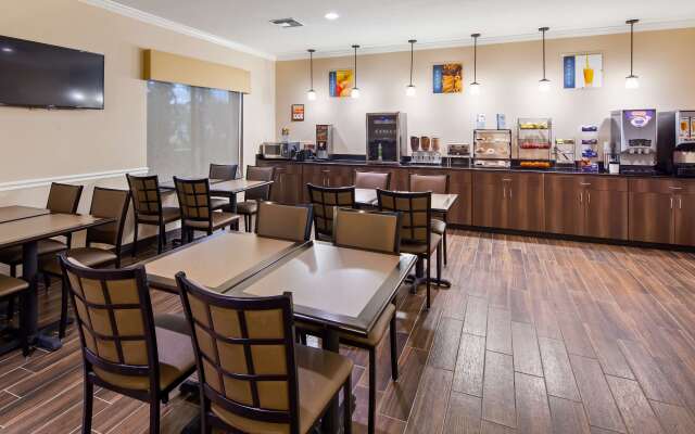 Best Western Plus Burleson Inn & Suites