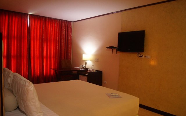 Dulcinea Hotel and Suites