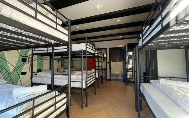 Heart Of Amsterdam - Hostel