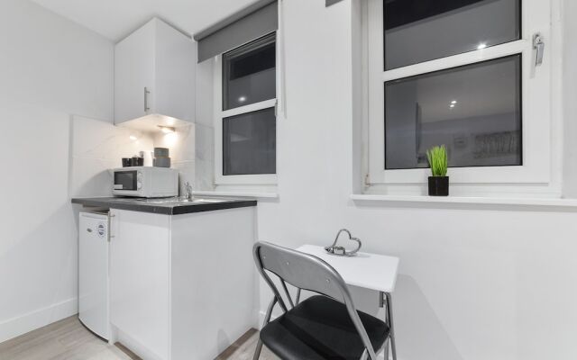 Serviced Ensuite Room Crystal Palace London Se20