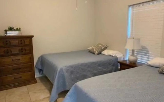 Ocean Villa 2004