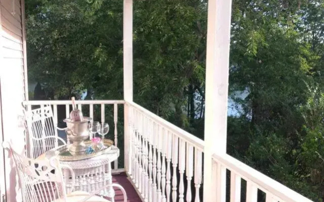 Walden on the Pond Hotel
