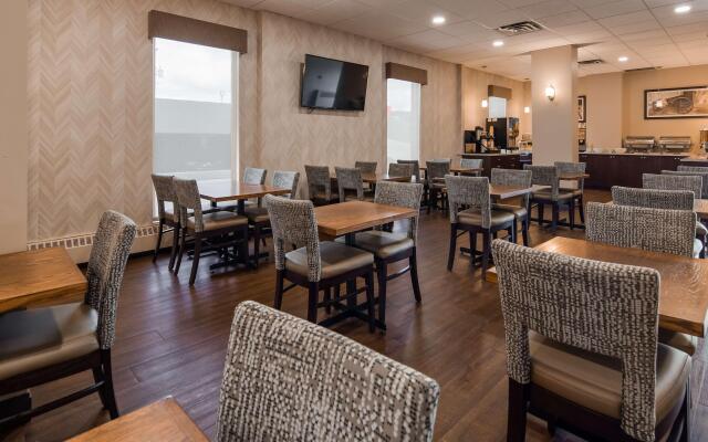 Days Inn by Wyndham Airdrie