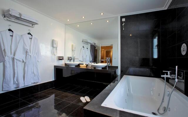 Piraeus Theoxenia Hotel