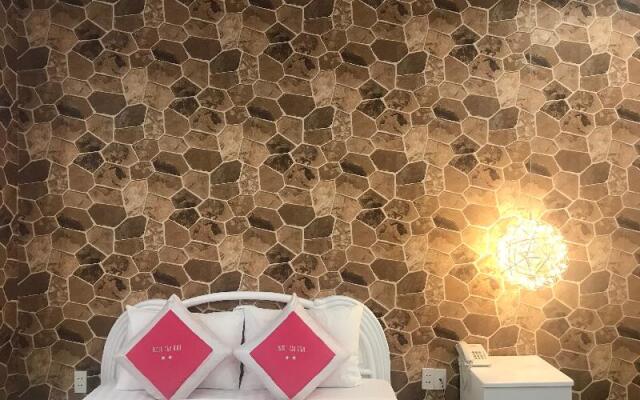 Tan Binh Hotel by ZUZU