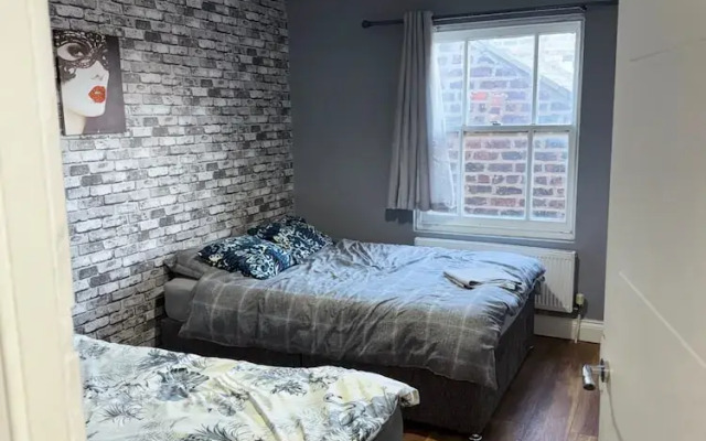 Citycenterapt-4br-wifi-freeparking-retroarcade