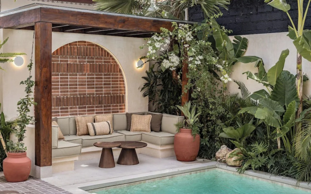 Bedouin House Pererenan