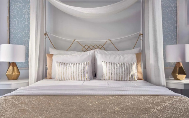 Bozonos Luxury Villa