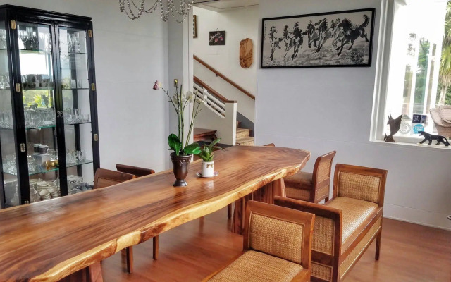 Hilltop Vacation Rental