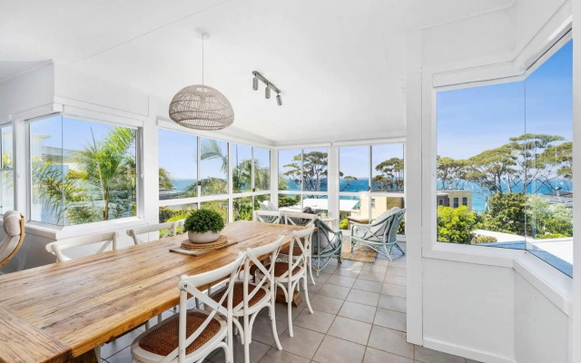 Mara at Hyams 4pm Check Out Sundays