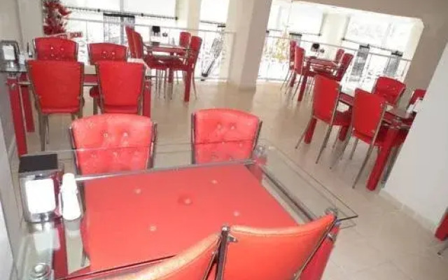 Hotel Mirva