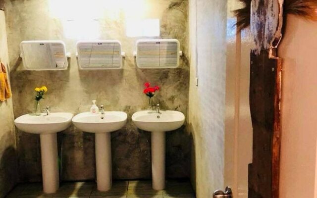 FIRST 1 Boutique House at Sukhumvit 1